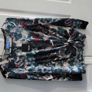 NWT- Simply Vera XS Floral Blouse